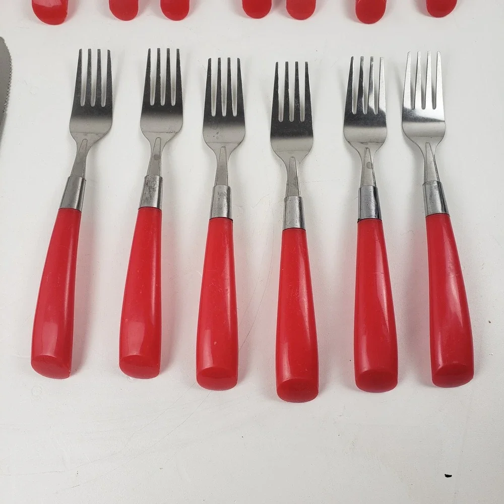 Vtg Red Plastic Handle Flatware Set 24 Piece Stainless Steel Svc For 6 Picnic